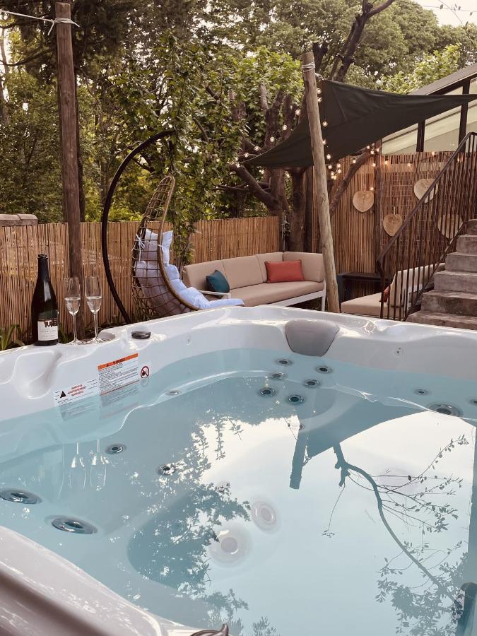 Maison Dans Les Arbres, Spa, Tennis, Parking Nimes Bagian luar foto